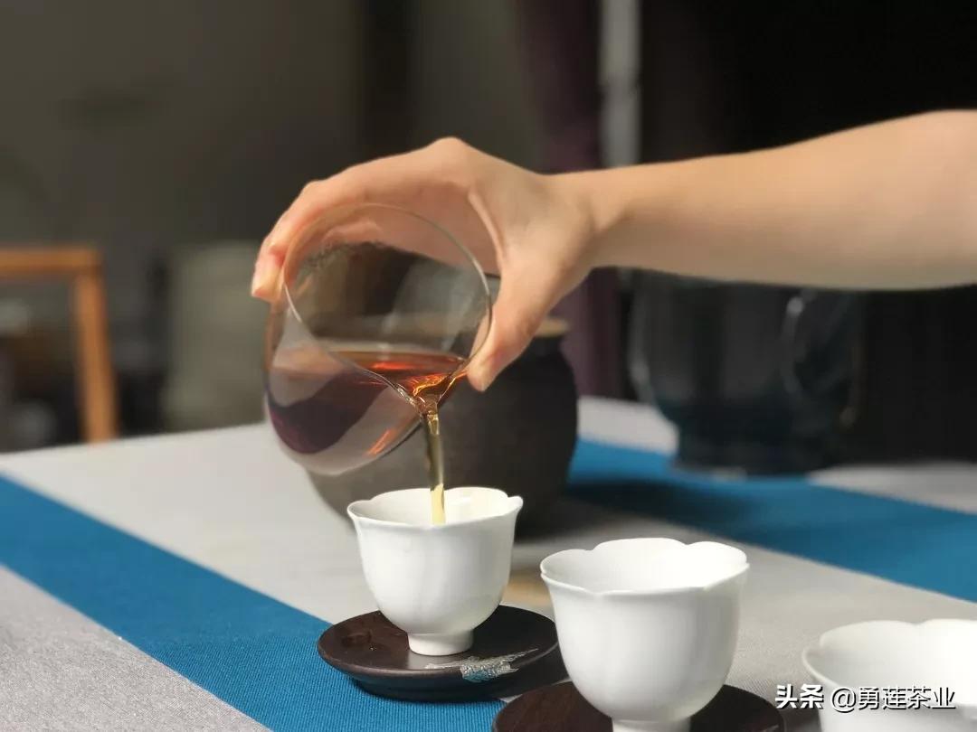 大红袍的正确冲泡方法详细步骤,大红袍的冲泡方法和技巧
