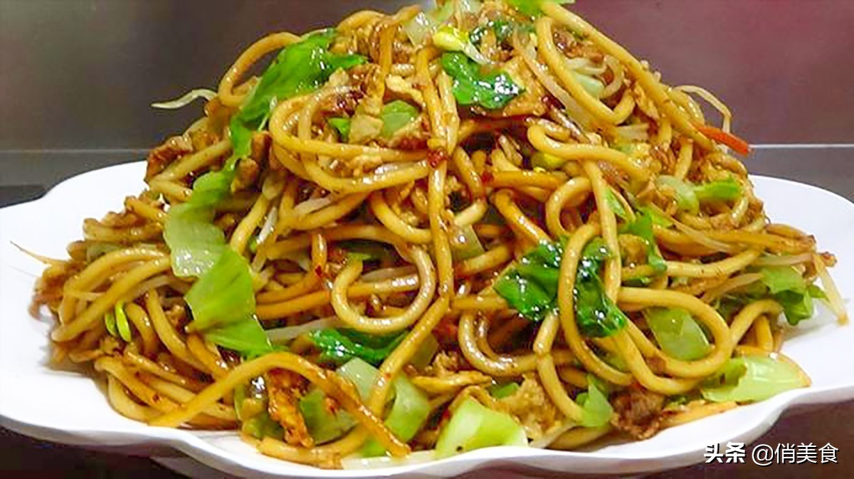 想吃炒面怎么做好吃,在家就能炒出街边风味炒面