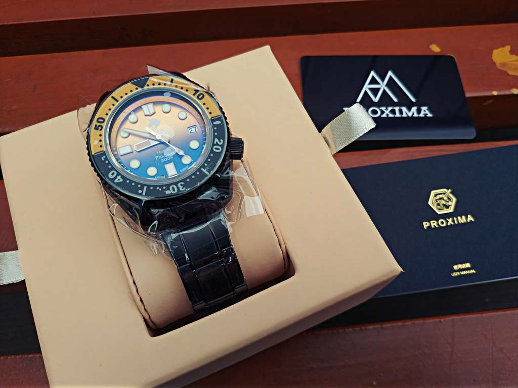 平价潜水表也别具一格：PROXIMA独角兽