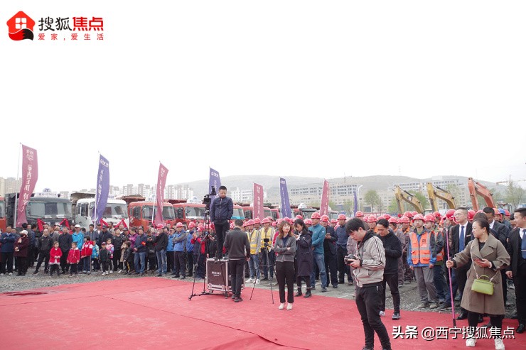 瑗垮畞涓儬涓囪揪骞垮満,瑗垮畞鍩庝笢涓儬涓囪揪骞垮満