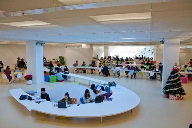 去香港留学最佳专业,去香港留学适合选择什么中介机构