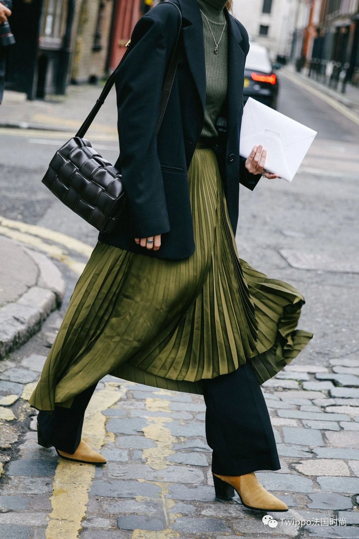 巴黎女孩春天穿什么裙子,法国女人夏天穿什么裙子