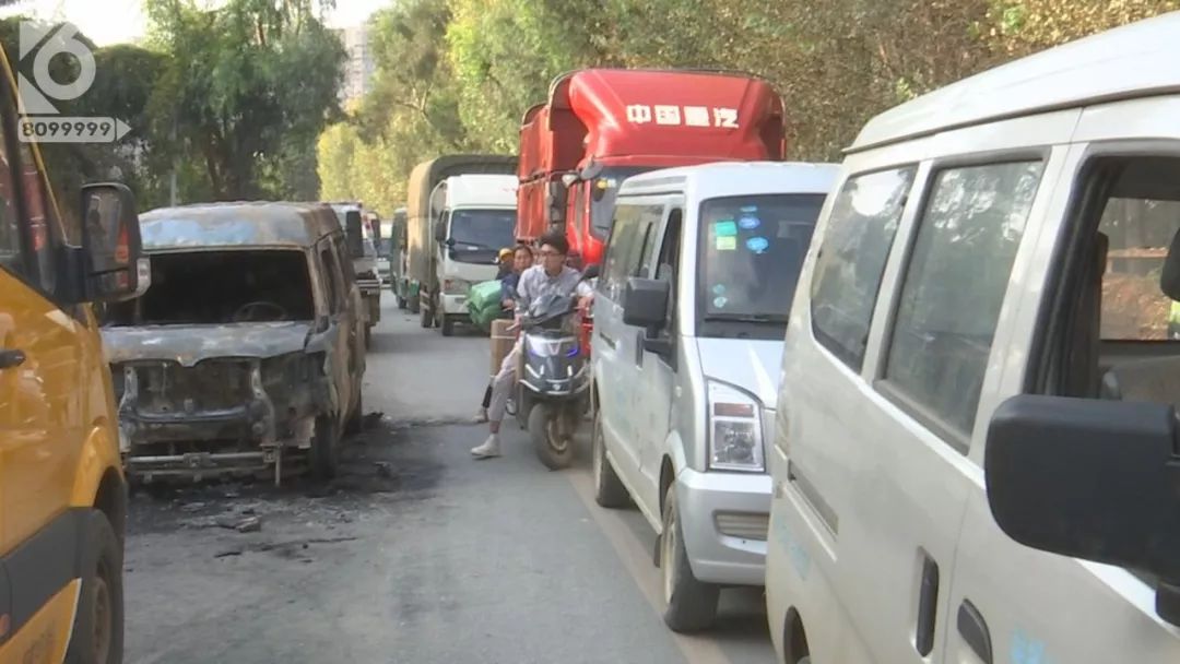 租的车烧起来了怎么办,租的车子自燃租车人要赔偿吗