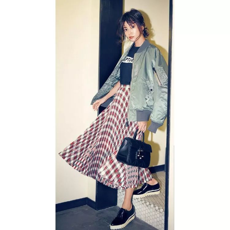 今秋流行秋装,今秋第一款时尚单品