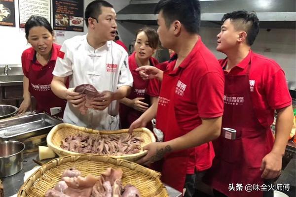 最火的现捞卤味,现卤现捞开店项目