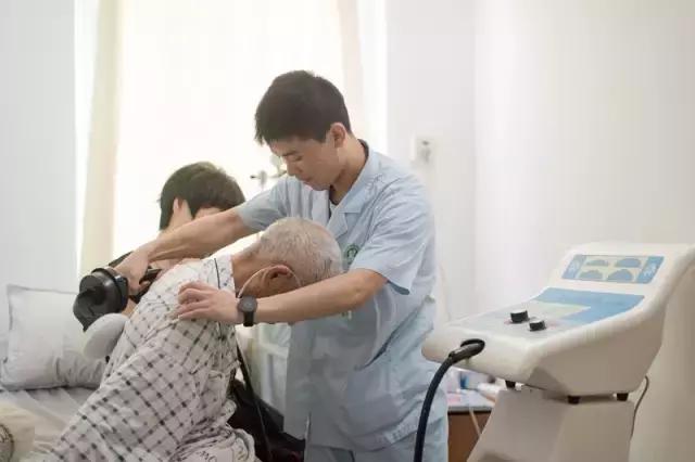 公益讲座回眸｜慢性呼吸道疾病治疗及肺康复