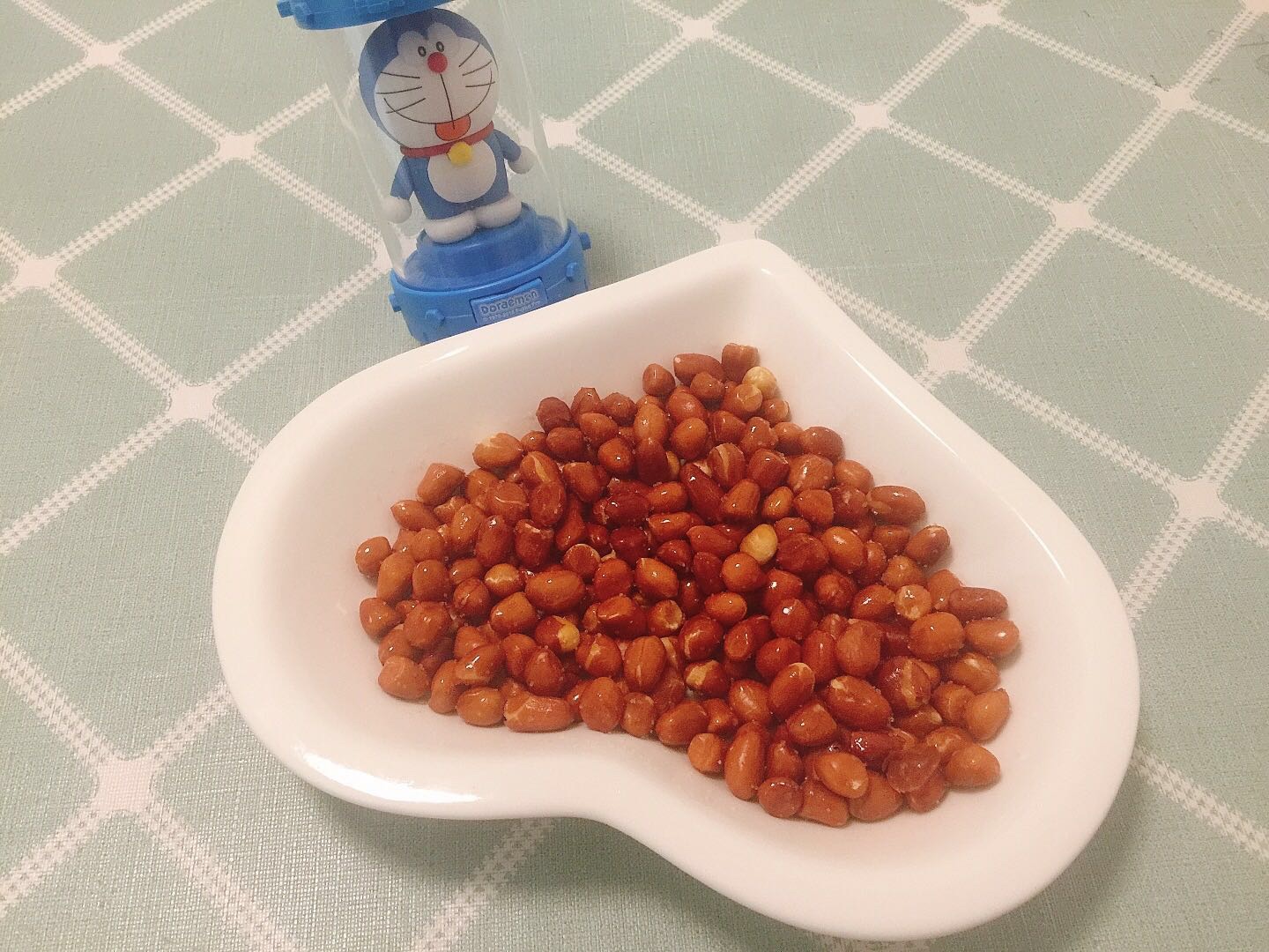 炒完的花生米凉了还是软,炒的花生米返潮了放冰箱里可以吗