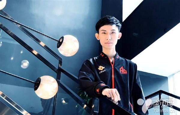 梦泪直播间诡异事件,梦泪自爆