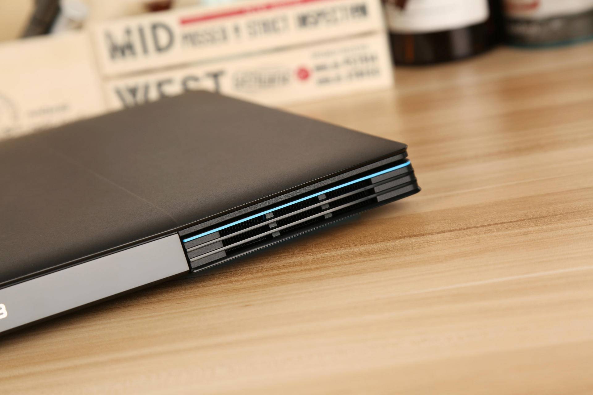 戴尔g33590外星人怎么使用,戴尔电脑做工