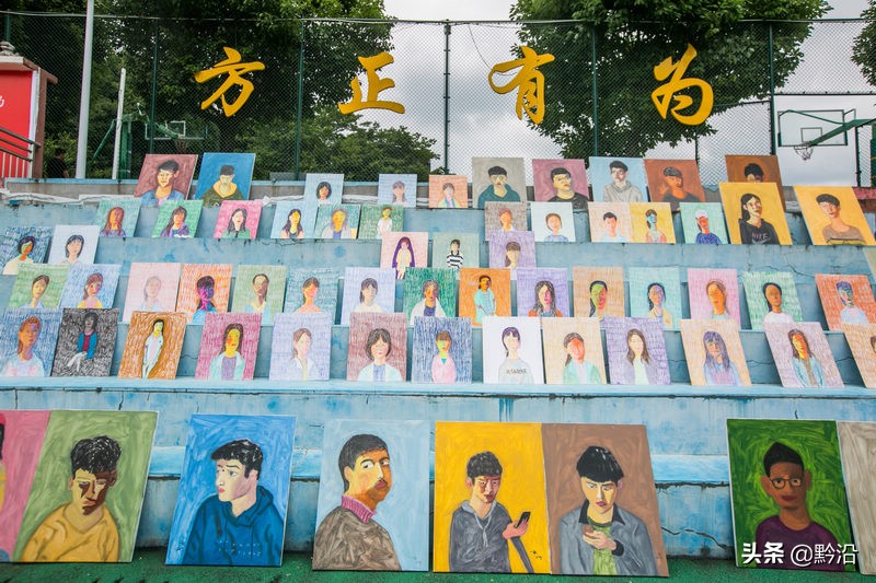 学生创意手绘毕业照,高三学生手绘全班头像