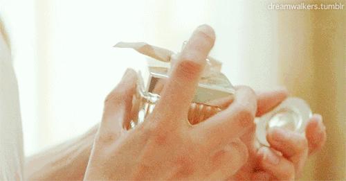 怎么选自己适合的香水,怎么选适合自己的香水