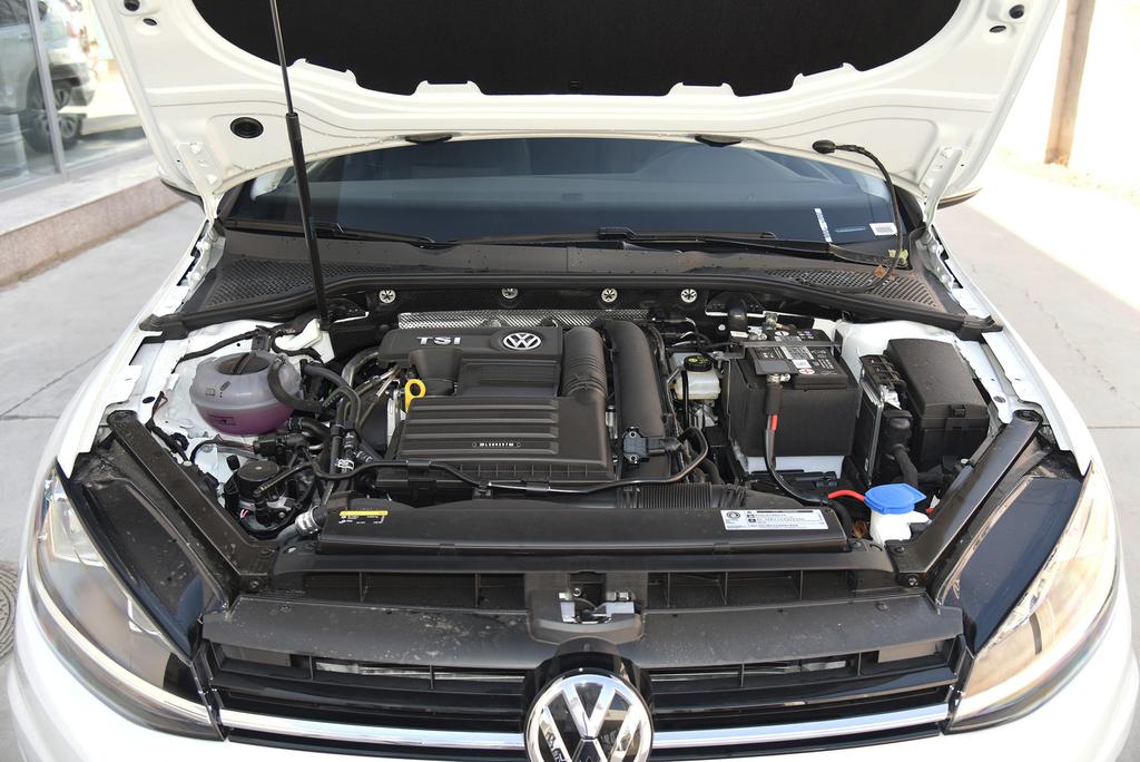 高尔夫2021款200tsi双离合,大众高尔夫2023款200tsidsg