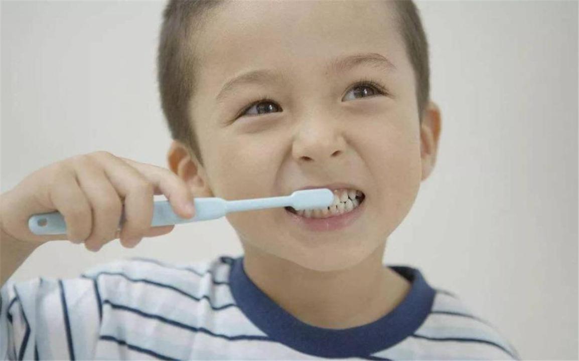 两岁宝宝牙疼但是牙医看了没事,妈妈我牙疼了原版