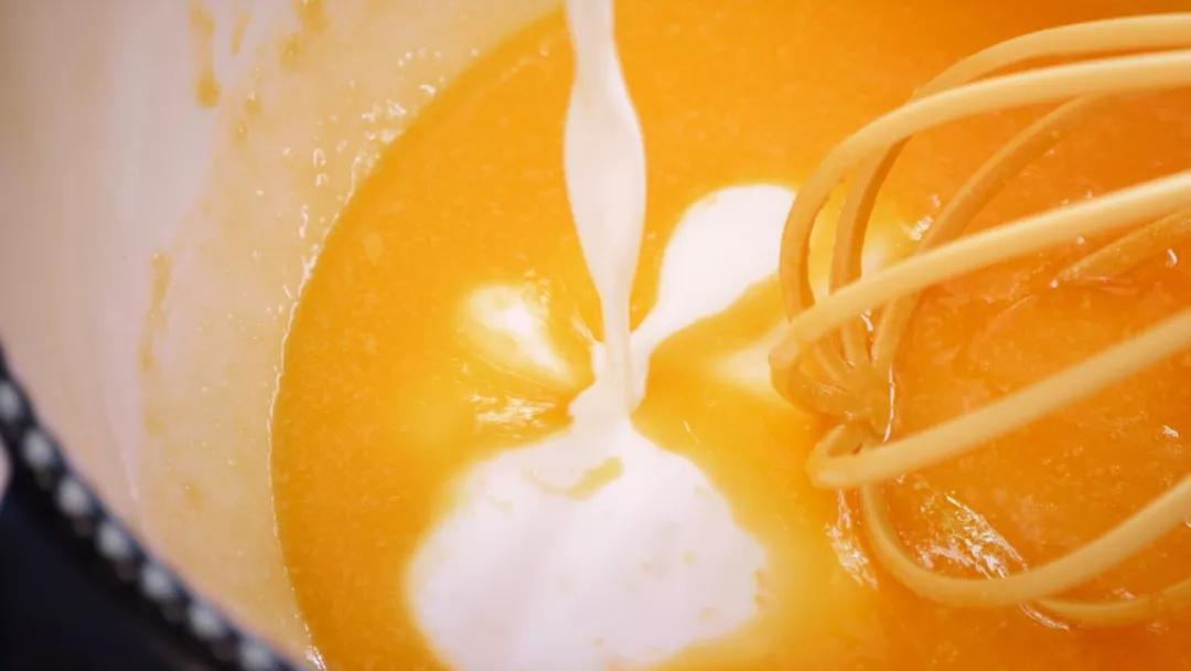 电饭煲生存指南，一键做一只番茄饭+蜜汁鸡翅+香软蛋糕