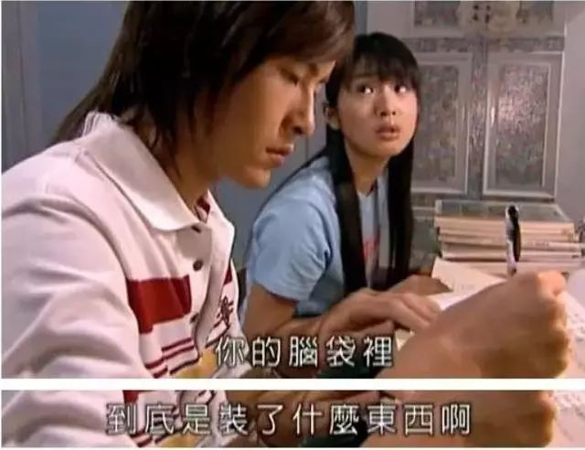 看看自己嘴型适合怎么涂口红,怎么让嘴唇涂完口红后显得很水润