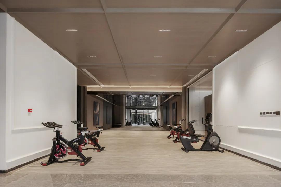 高于生活的封面资产，LightArt空间定义滨融美学