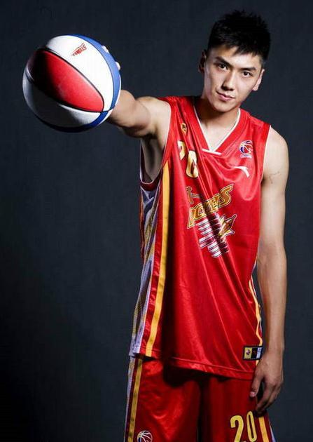 张博易建联退役仪式全过程,张博球员生涯