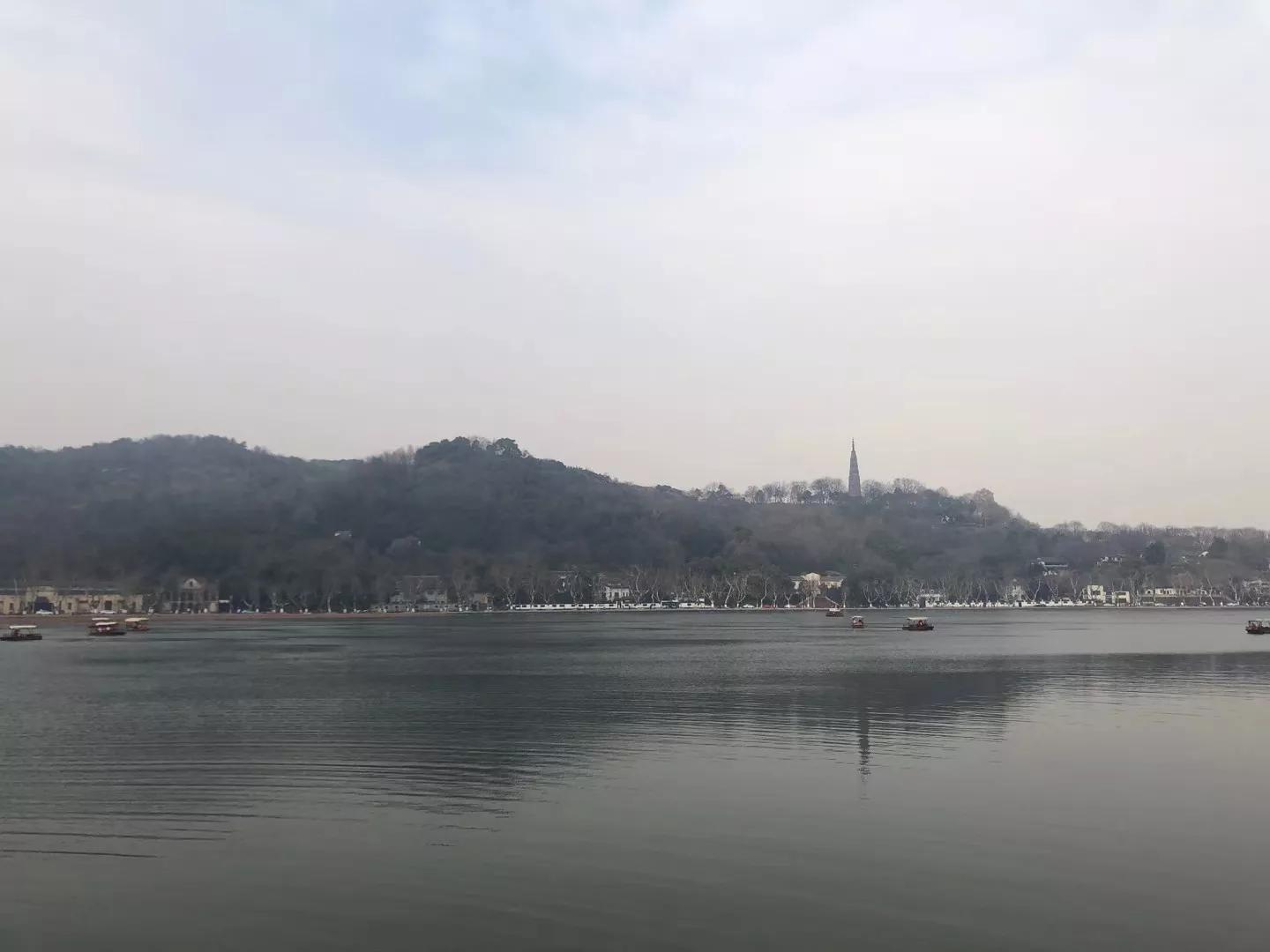 一枕寂寞，不道离别