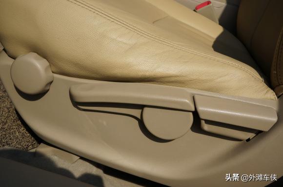 19款丰田汉兰达2.0t四驱尊贵7座,试驾2010款丰田汉兰达