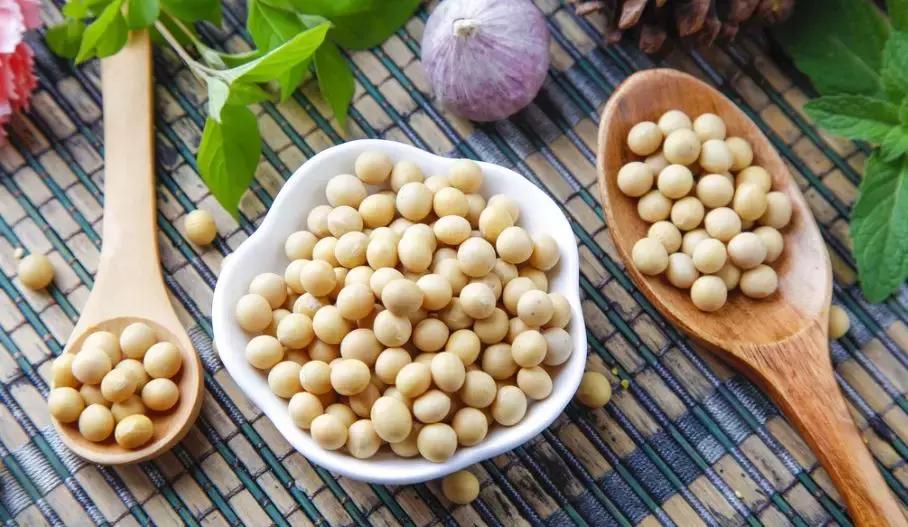 内分泌失调男性长痘怎么调理,内分泌失调下巴长痘吃什么药调理