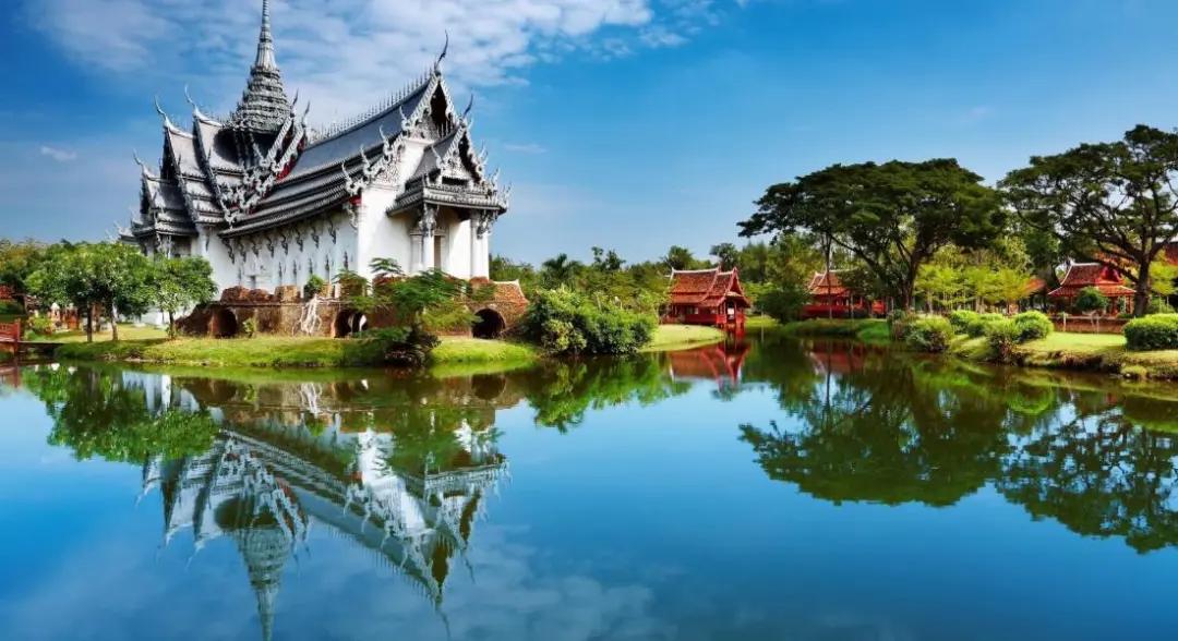 泰国留学好就业专业,泰国留学学泰语费用