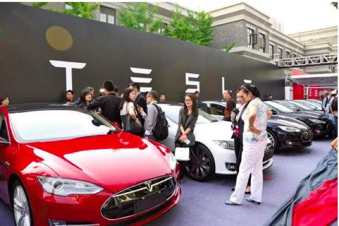 “都试驾了还不下定！”特斯拉在中国是怎样被神化的？