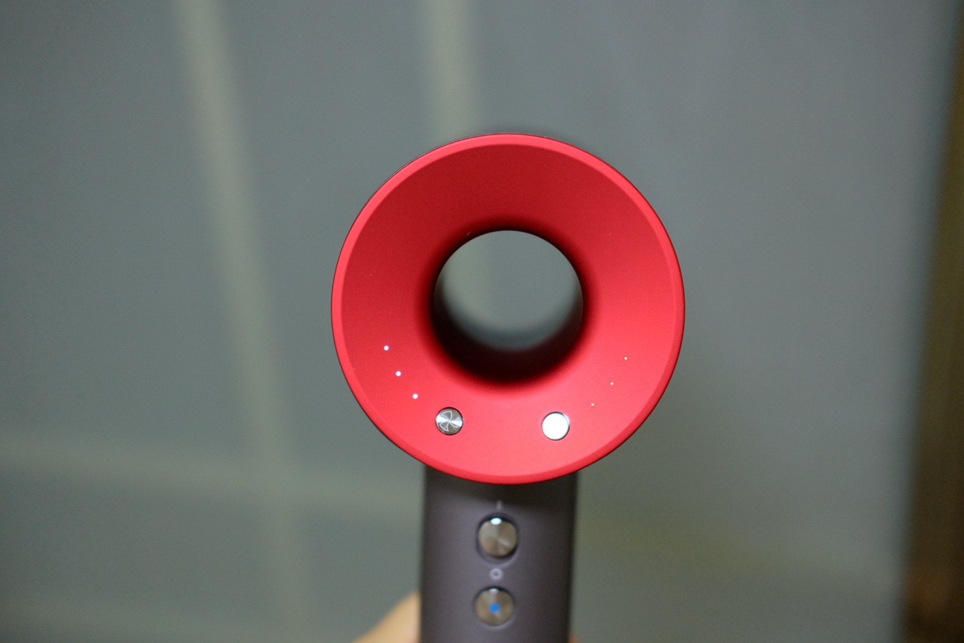 戴森吹风机hd03开箱,戴森吹风机hd08开箱体验