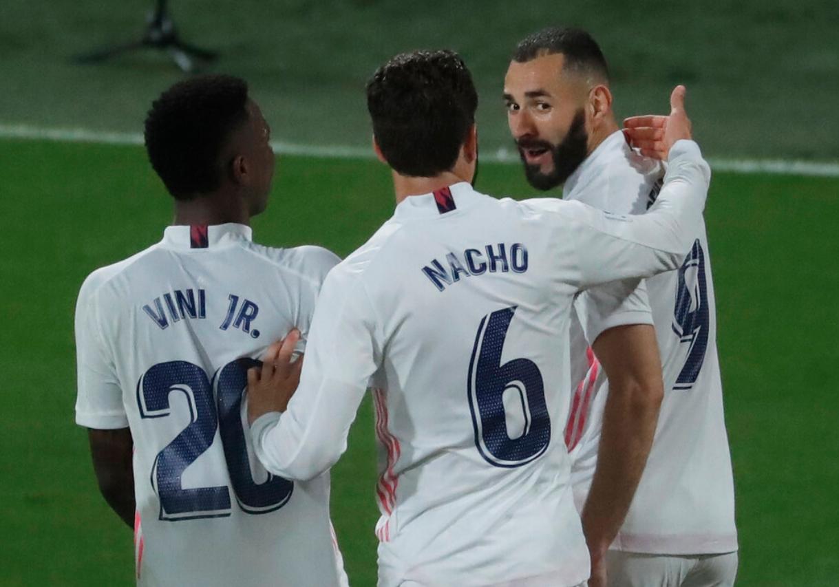 皇马冲击西甲冠军c罗,西甲德比皇马vs巴萨c罗名场面