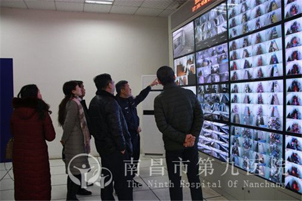 福建男子南昌看守所两次求助后突然倒下，抢救无效死亡，家属怀疑“延误治疗”