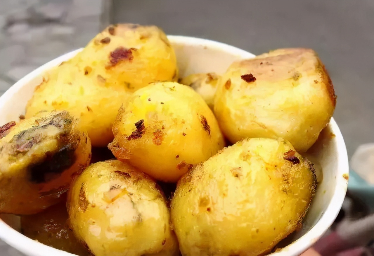 儿时小吃大作用，填饱肚子，成就爱情，那些我们“吃”出来的爱情