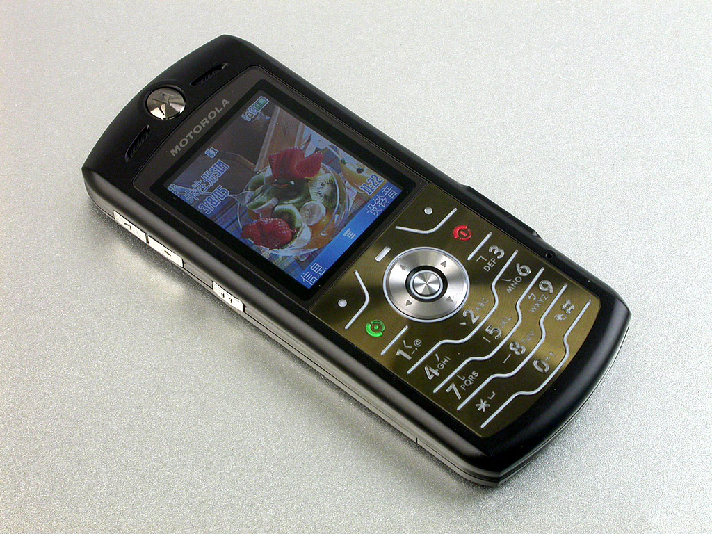 怀旧经典摩托罗拉e7,摩托罗拉slvrl7