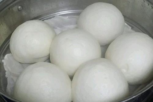 馒头怎么放不干不裂,馒头过夜要怎样保存才会保持松软