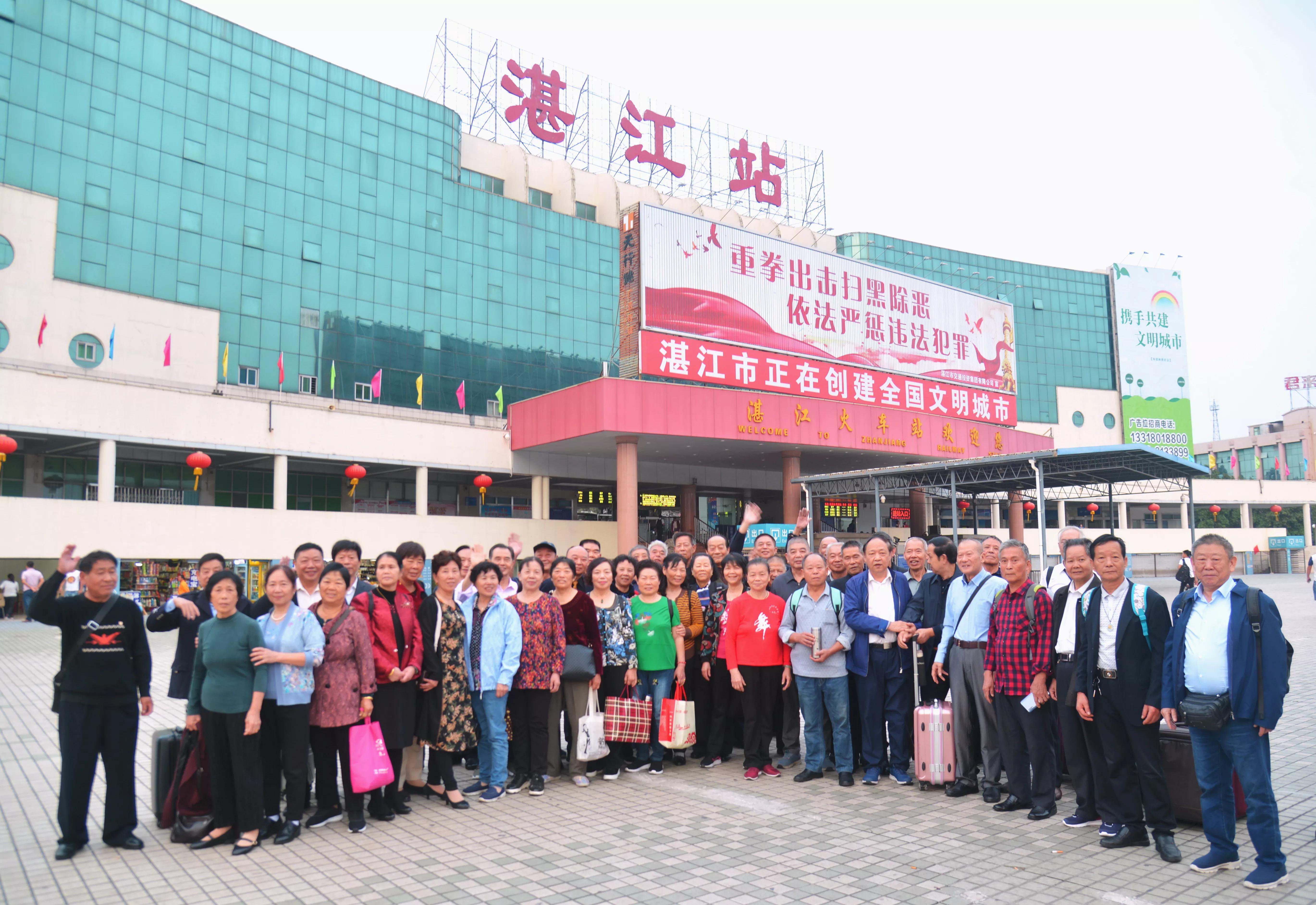 难忘的战友聚会美篇,难忘的战友相聚完整版