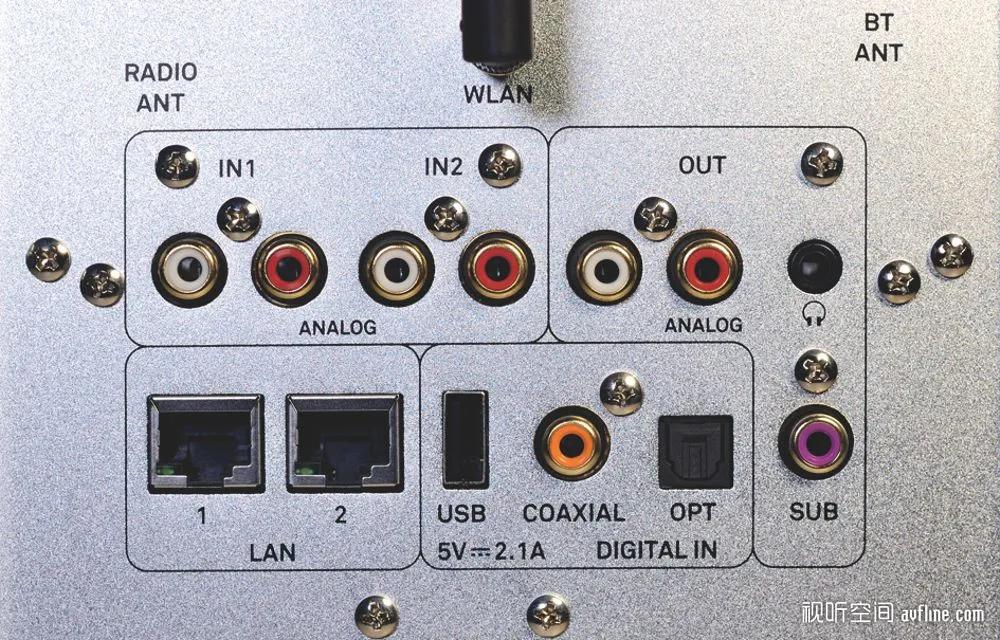 让音响成为客厅的主角：T+A聽佳音Caruso多功能一体机