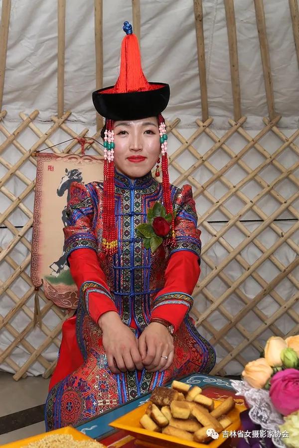 蒙古族服饰第四批非物质文化遗产,蒙古服饰非遗现状