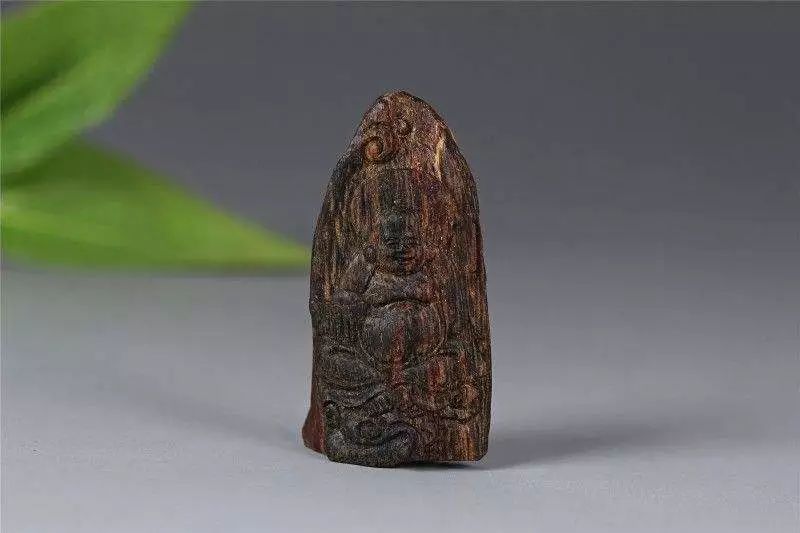 沉香入门知识大全书,各类沉香玩法的入门大全