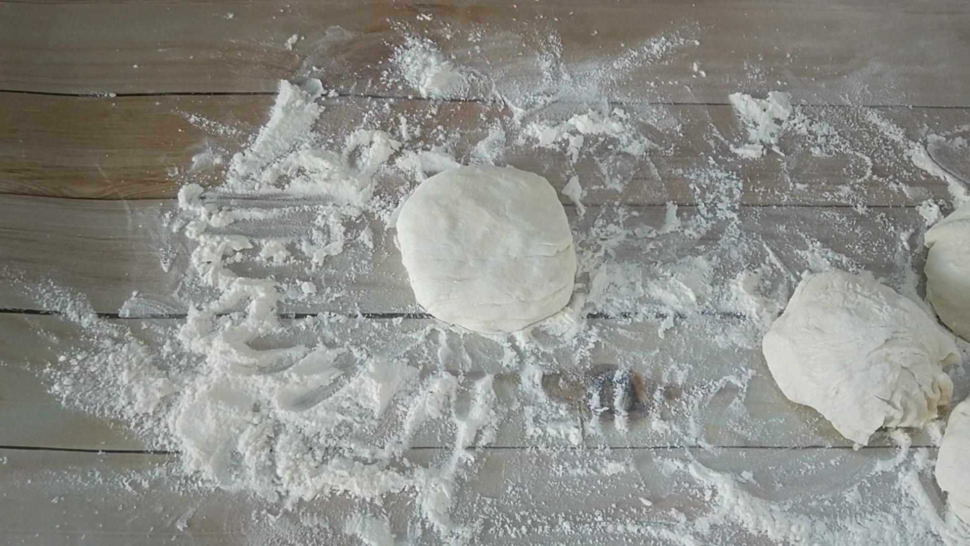 烙饼柔软秘诀大公开,怎样能让电饼铛烙饼不干不硬