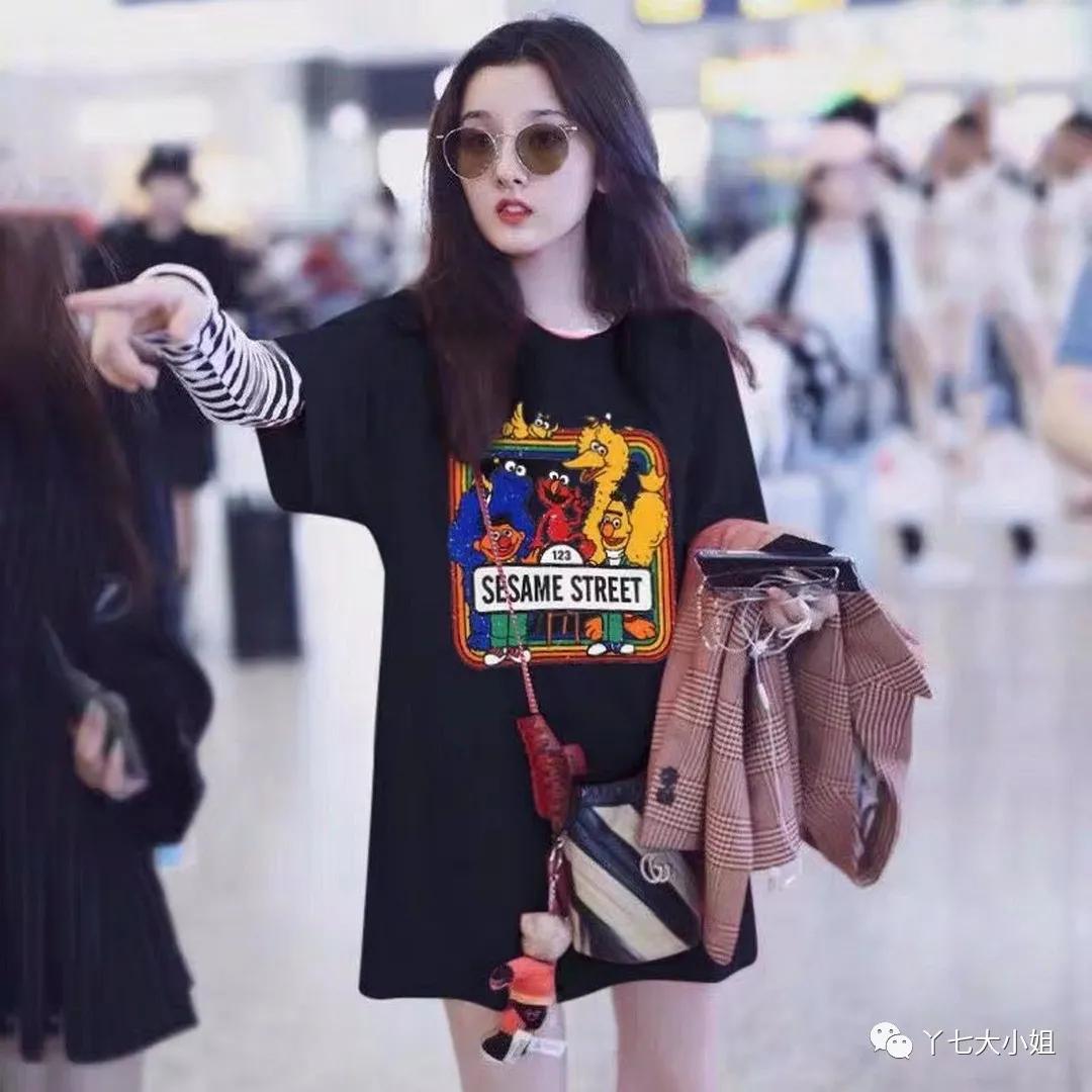 夏季衬衫和t恤叠穿方法,学t恤叠穿混搭法