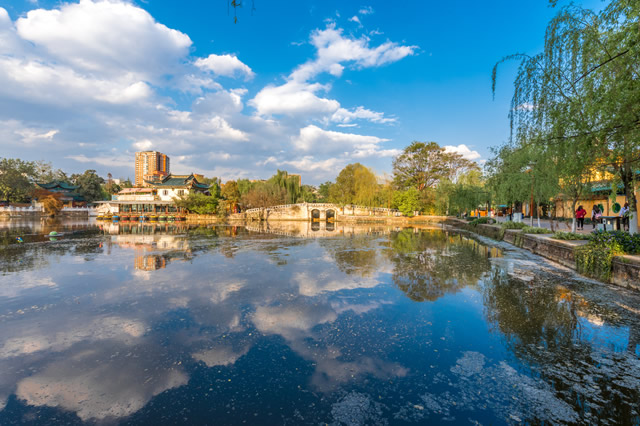昆明有哪些旅游景点推荐,风景美的地方旅游景点推荐昆明