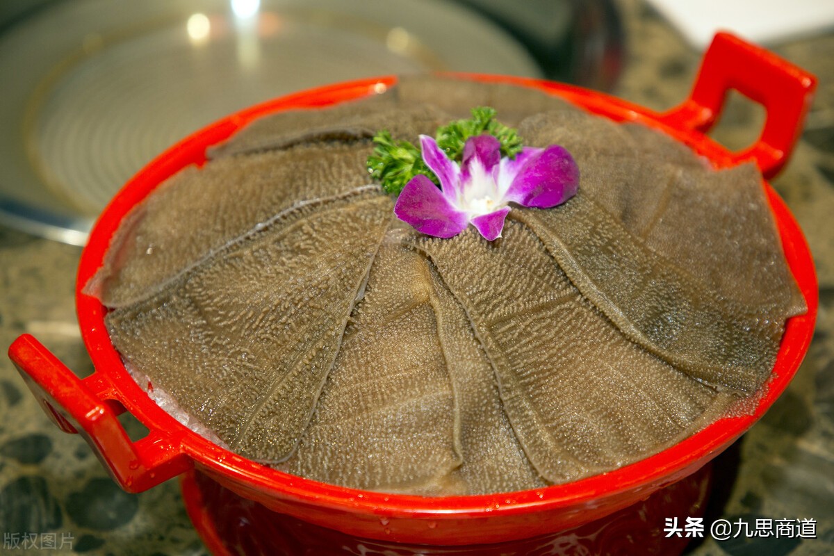 七旬老汉开火锅店：利用“十元通吃”引爆全场，营业额成功翻3倍