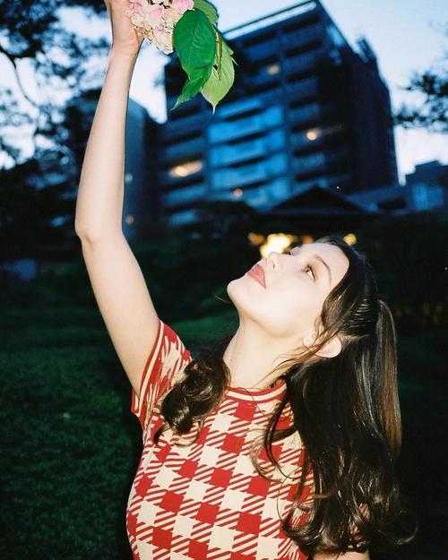 头发稀疏细软扁塌适合什么洗发水,头发稀疏的补救方法洗发水