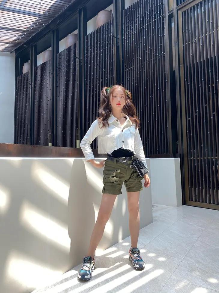 明星们脚上的球鞋，悄悄变贵了