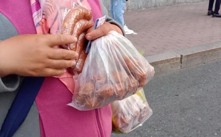 疯狂的商委红肠代购,疯狂红肠代购收入