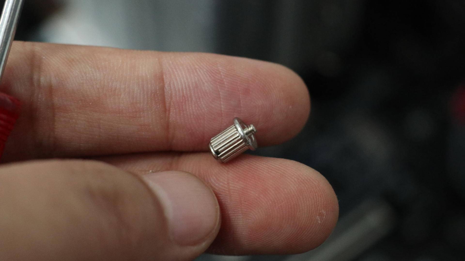 这样撞击只要+500块。就可以把配置提升三个档次，畅玩游戏都不卡