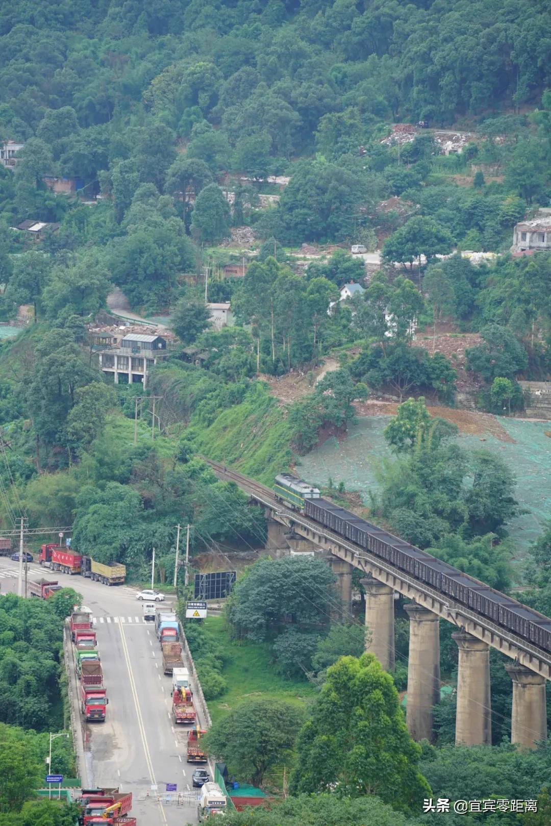 好热闹广场舞,宜宾好热闹的广场
