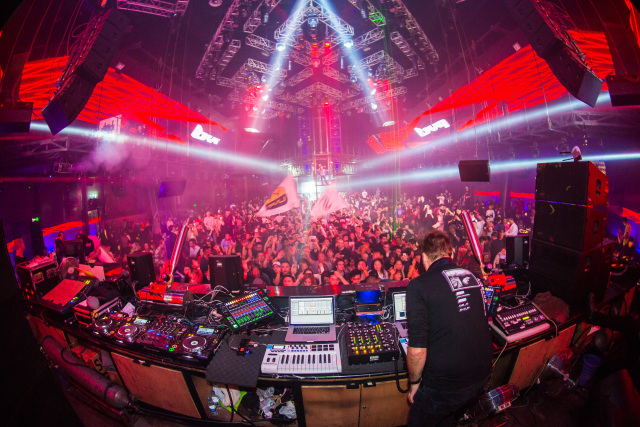 夜场里人多游戏,夜场简单游戏