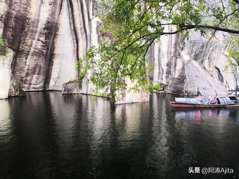 勿谓湖小，天在其中：绍兴东湖