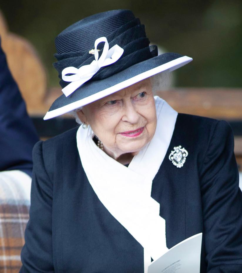 英国皇室查尔斯和戴安娜,英国女王和查尔斯日常