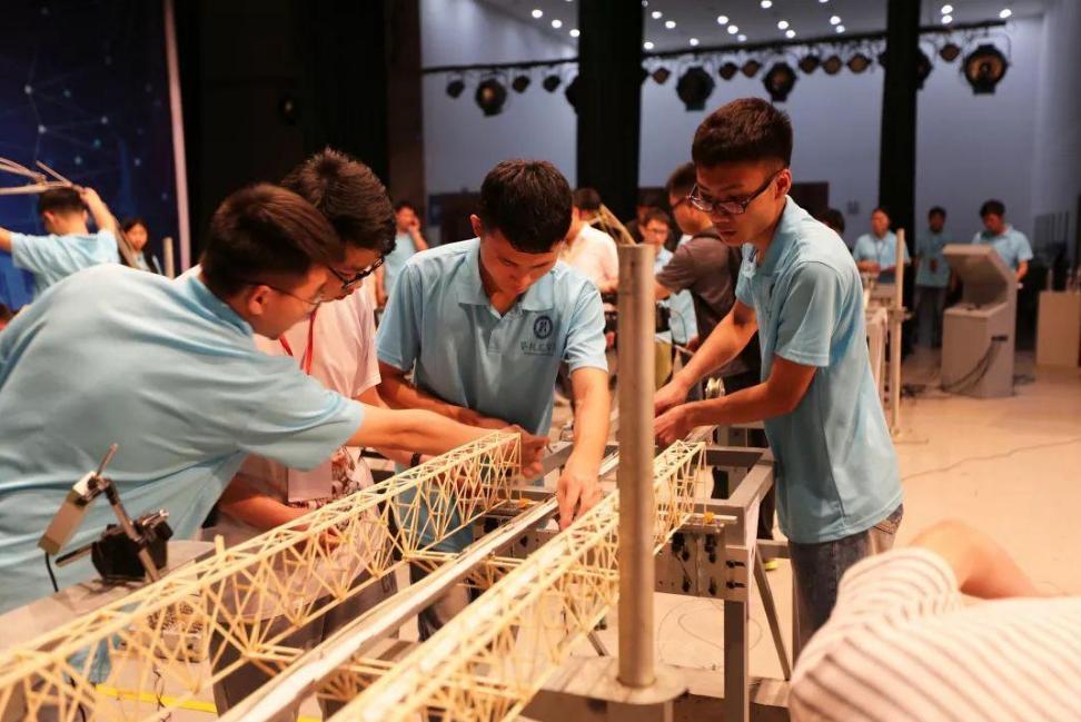 专科就业前景最好的三个专业,出来较容易就业的专科专业有哪些