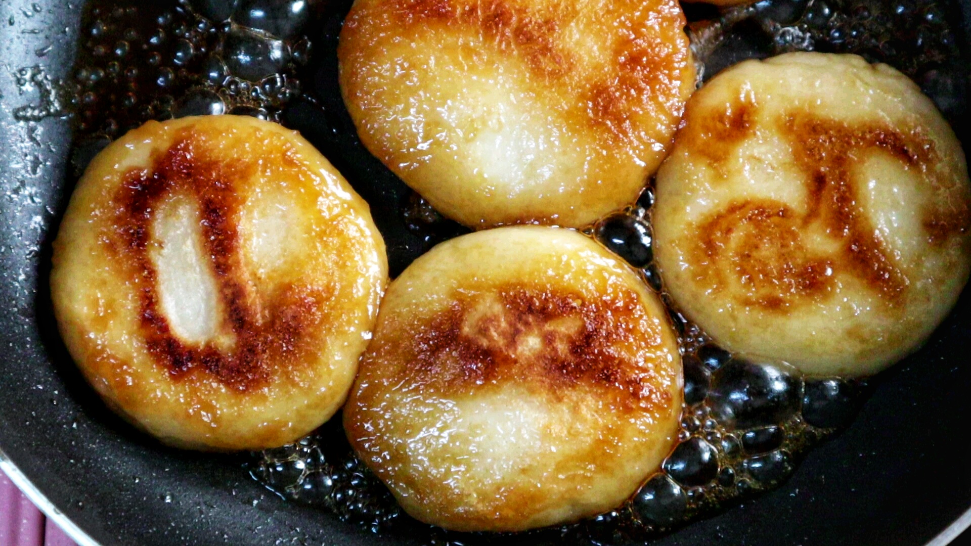 红糖糍粑正宗做法,做红糖糯米糍粑的教程方法